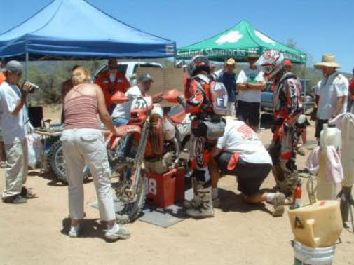 Pit 9 at Baja 500 '04